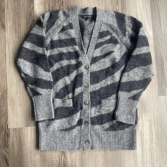 BANANA REPUBLIC Alpaca Wool Blend Cardigan Sweater Size XXS Zebra Print‎ Baggy - Picture 2 of 6